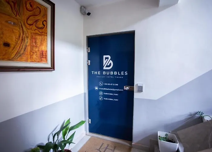 Modern By The Bubbles Hotel Tirana